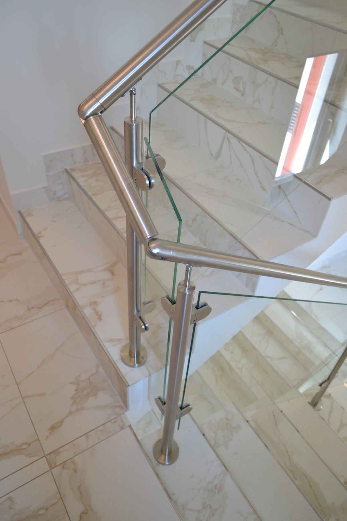 Przelotka nierdzewna