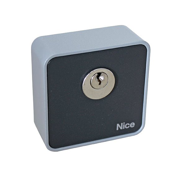 Przełącznik kluczykowy, natynkowy